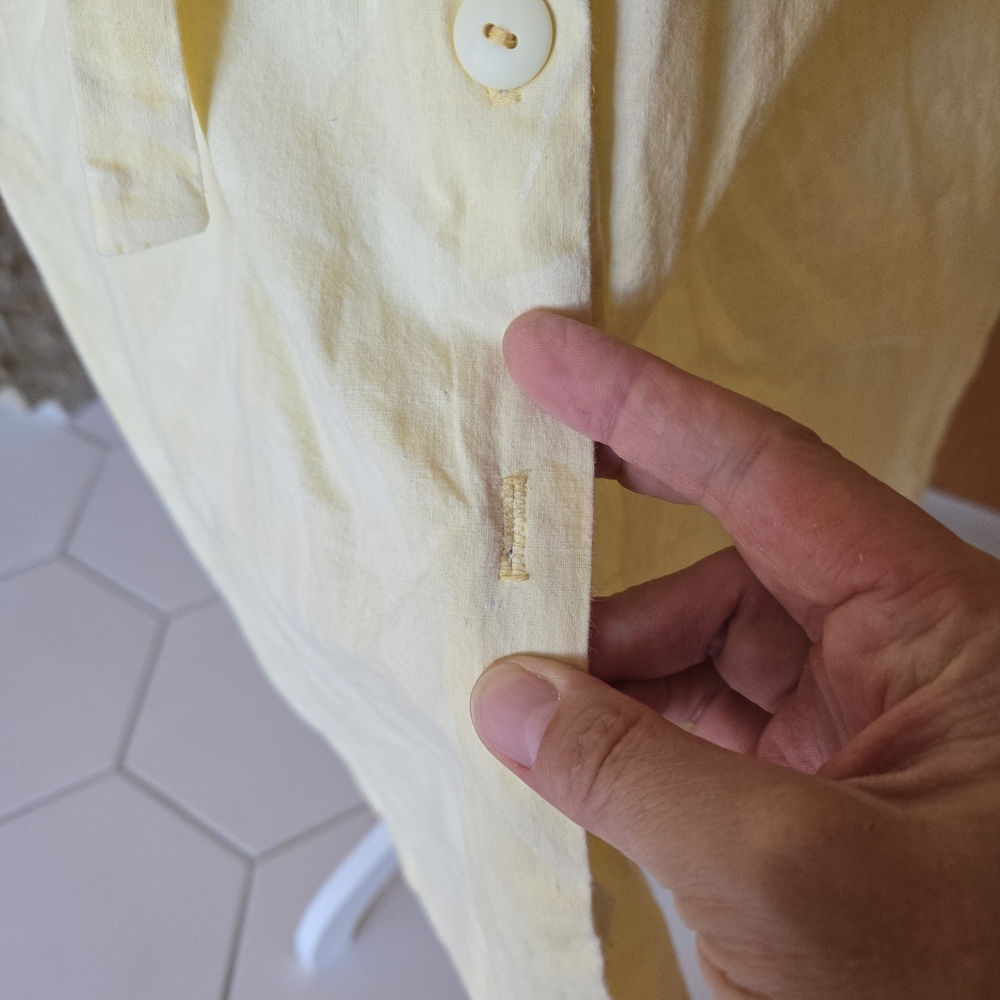 Vintage Pin-Up style Yellow Sleeveless Button-Down Dress - Picture 3 of 11